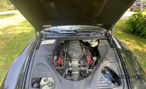 2005 Maserati Quattroporte M139 z USA, uszkodzony, nr VIN ZAMCE39A150015380